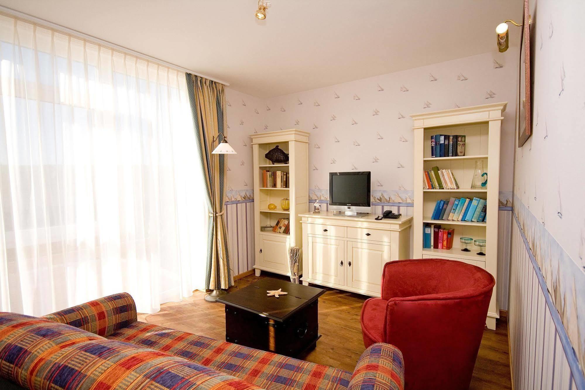 Hotel Nautilus Putbus Esterno foto